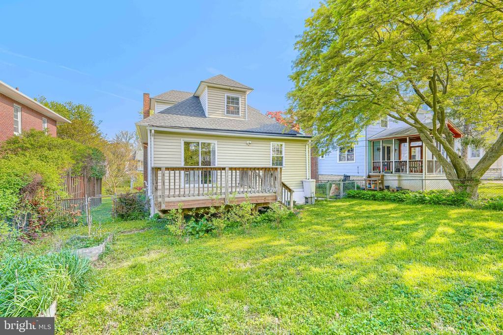 Image 35 of property listing at 3105 JUNEAU PL, Baltimore, MD 21214