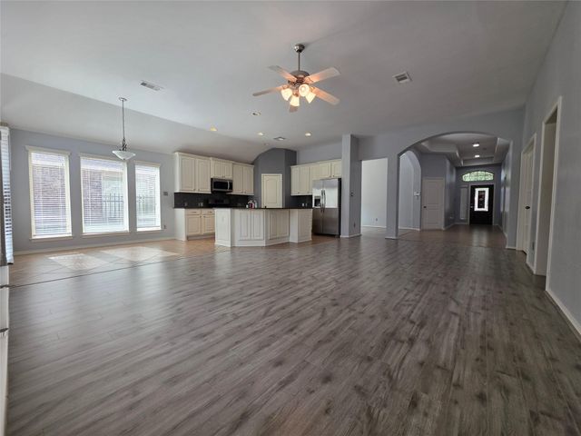 26243 Crystal Cove Lane, Richmond, TX 77406
