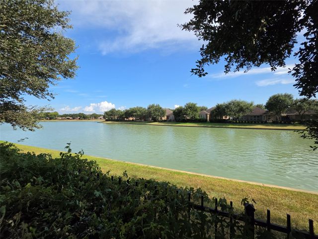 26243 Crystal Cove Lane, Richmond, TX 77406