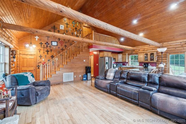 6654 S State Highway 99 Highway, Oilton, OK 74052