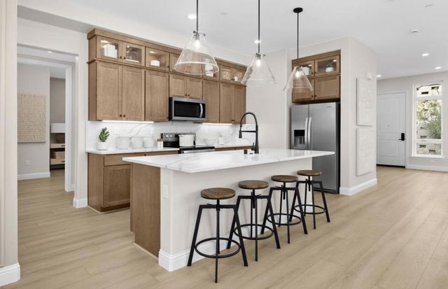 2747 Tiburon Street, San Mateo, CA 94403