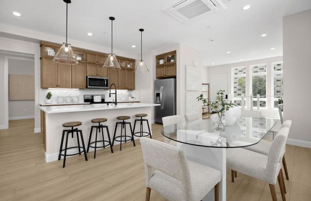 2747 Tiburon Street, San Mateo, CA 94403