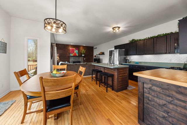 9033 Timbercrest Lane, Whitmore Lake, MI 48189