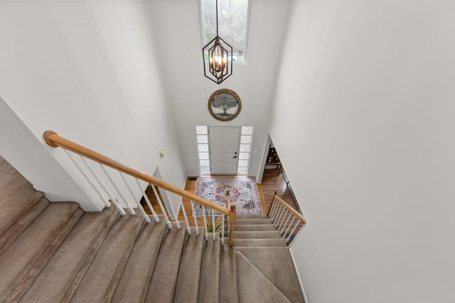 9033 Timbercrest Lane, Whitmore Lake, MI 48189