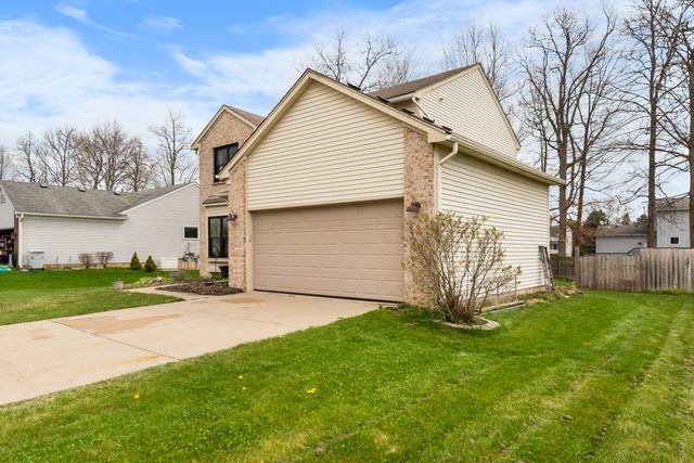 9033 Timbercrest Lane, Whitmore Lake, MI 48189