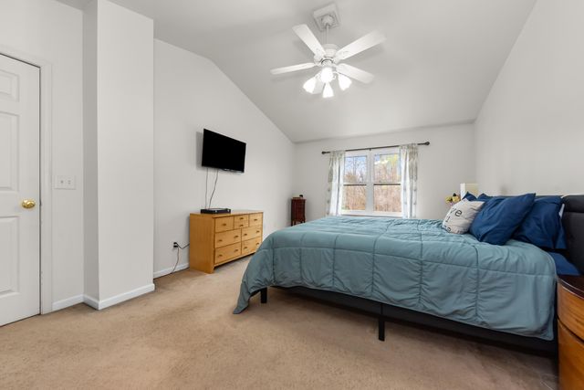 9033 Timbercrest Lane, Whitmore Lake, MI 48189