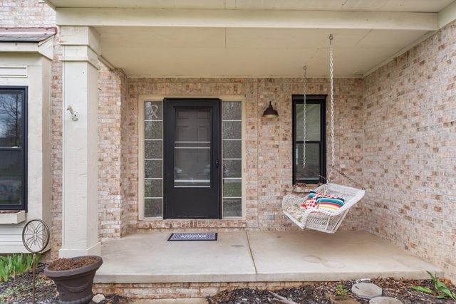 9033 Timbercrest Lane, Whitmore Lake, MI 48189