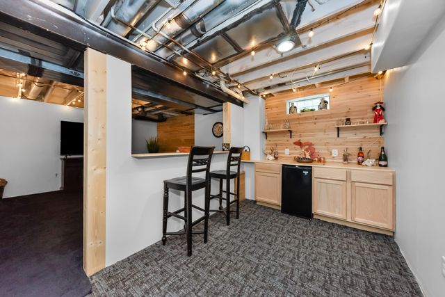 9033 Timbercrest Lane, Whitmore Lake, MI 48189