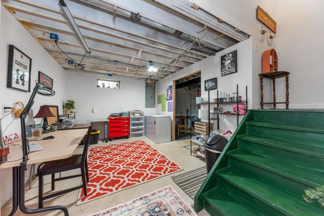 9033 Timbercrest Lane, Whitmore Lake, MI 48189