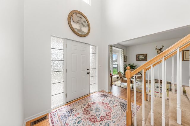 9033 Timbercrest Lane, Whitmore Lake, MI 48189