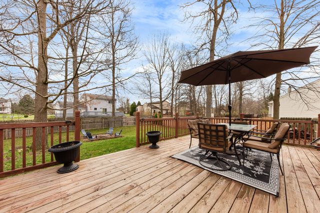 9033 Timbercrest Lane, Whitmore Lake, MI 48189