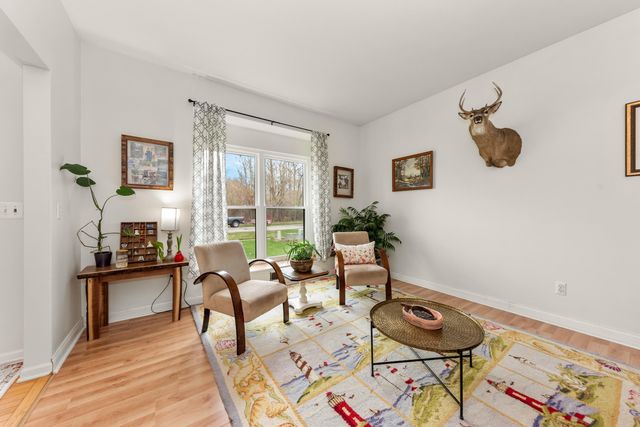 9033 Timbercrest Lane, Whitmore Lake, MI 48189