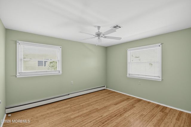 13 Venezia Street, Toms River, NJ 08757