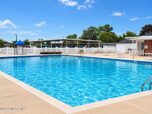 13 Venezia Street, Toms River, NJ 08757