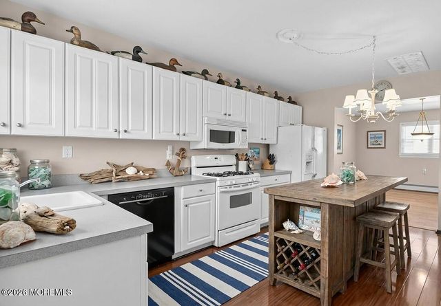 13 Venezia Street, Toms River, NJ 08757