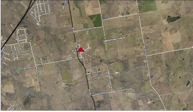 178 Longhorn LN, Lockhart, TX 78644