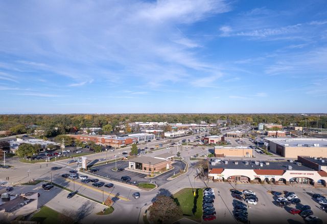 401-499 Lake Cook Road, Deerfield, IL 60015