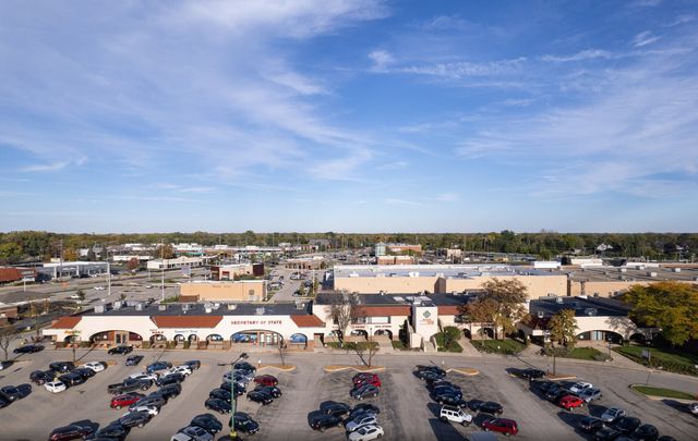 401-499 Lake Cook Road, Deerfield, IL 60015