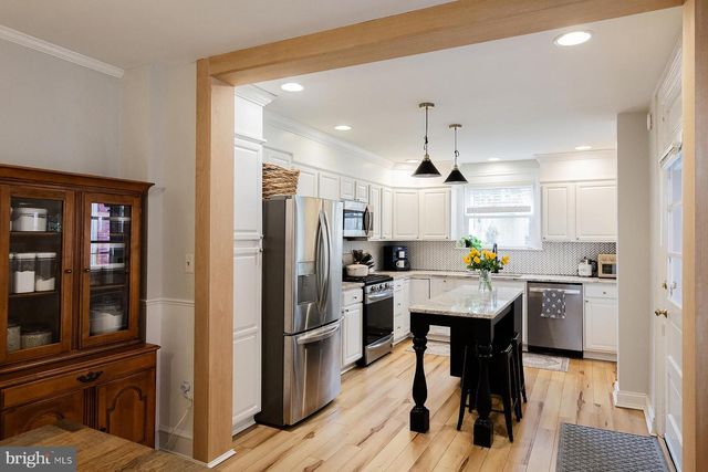 409 W LEMON ST, Lancaster, PA 17603