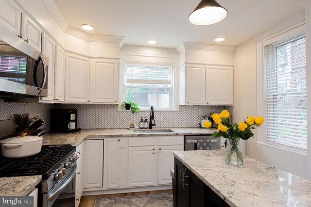 409 W LEMON ST, Lancaster, PA 17603