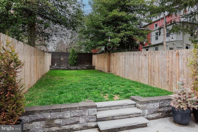 409 W LEMON ST, Lancaster, PA 17603