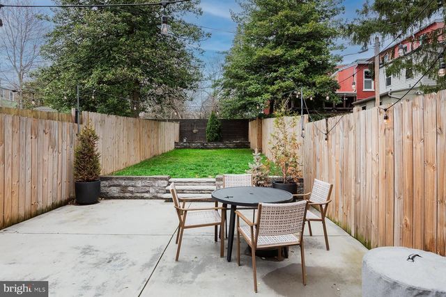 409 W LEMON ST, Lancaster, PA 17603