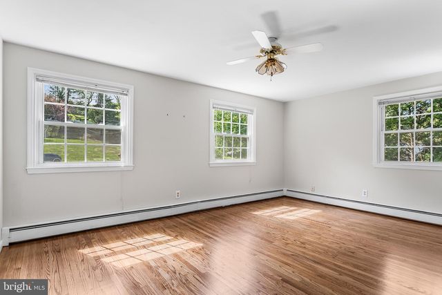 210 TIMBER JUMP LN, Media, PA 19063