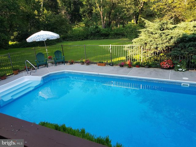 210 TIMBER JUMP LN, Media, PA 19063