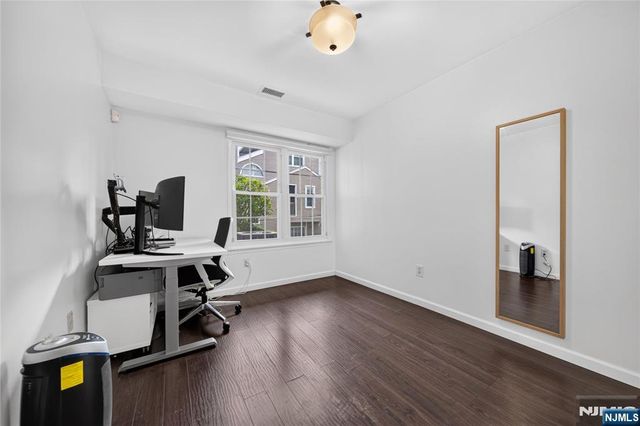 516 Windsor Drive, Palisades Park, NJ 07650