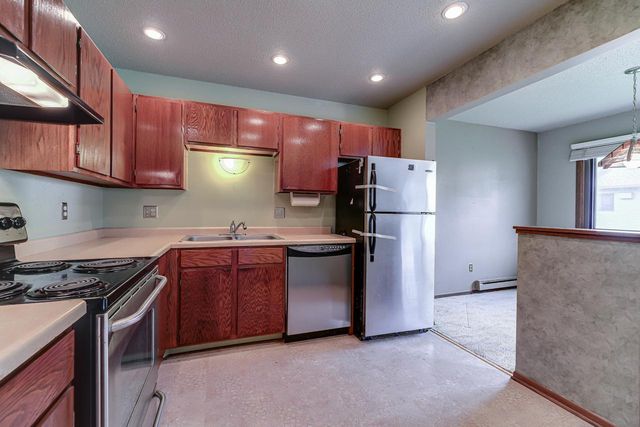 1601 Cohansey Street 204, Saint Paul, MN 55117