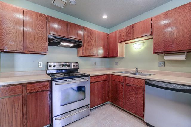 1601 Cohansey Street 204, Saint Paul, MN 55117