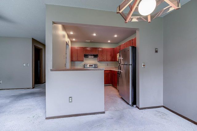 1601 Cohansey Street 204, Saint Paul, MN 55117