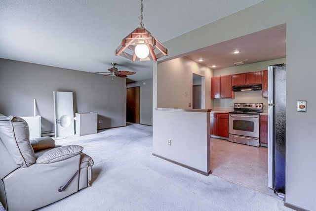 1601 Cohansey Street 204, Saint Paul, MN 55117