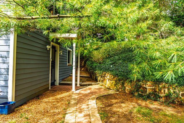 786 WICKERTON RD, West Grove, PA 19390