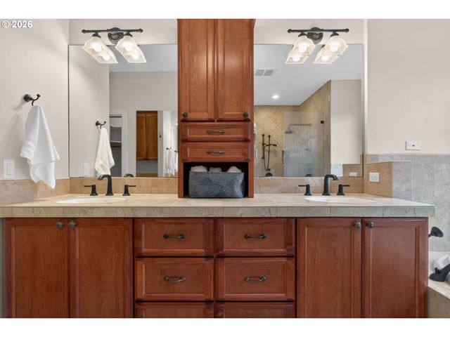 1414 Nw 113TH St, Vancouver, WA 98685