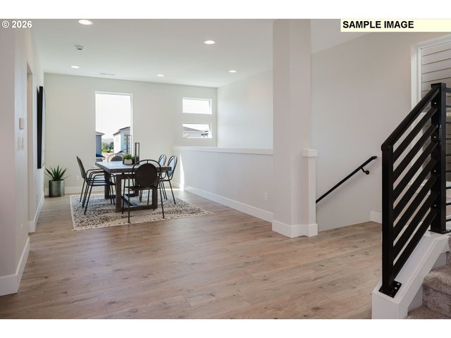 12380 Sw SILVERTIP St, Beaverton, OR 97007