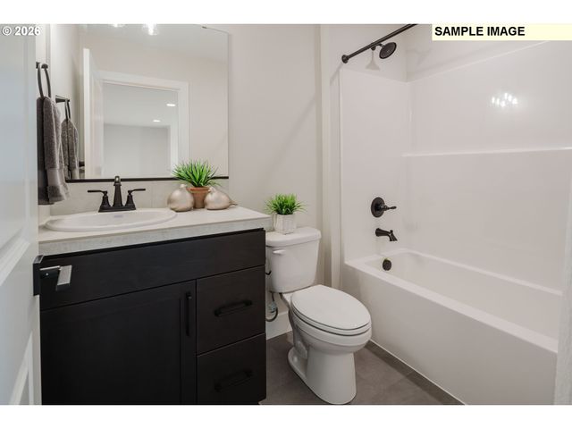 12380 Sw SILVERTIP St, Beaverton, OR 97007