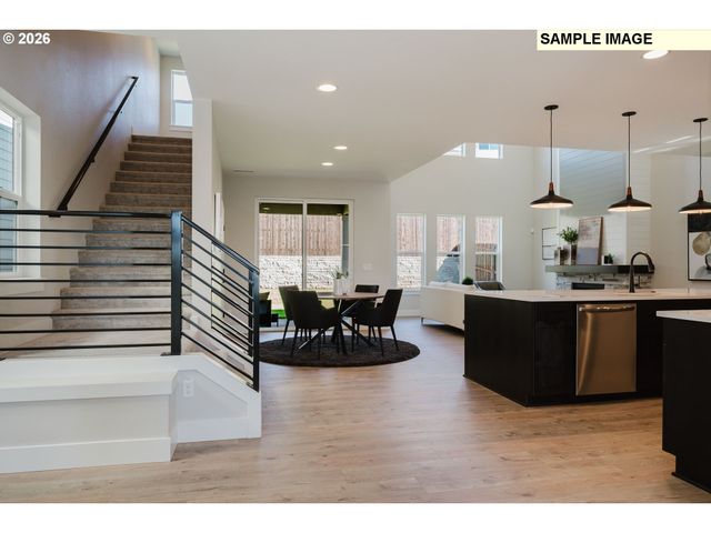 12380 Sw SILVERTIP St, Beaverton, OR 97007