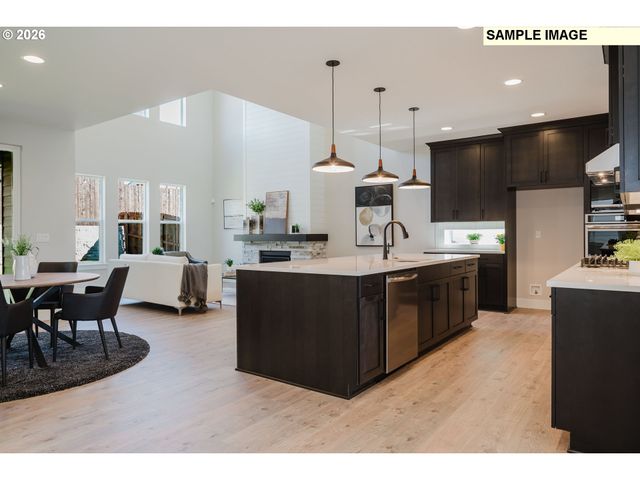 12380 Sw SILVERTIP St, Beaverton, OR 97007