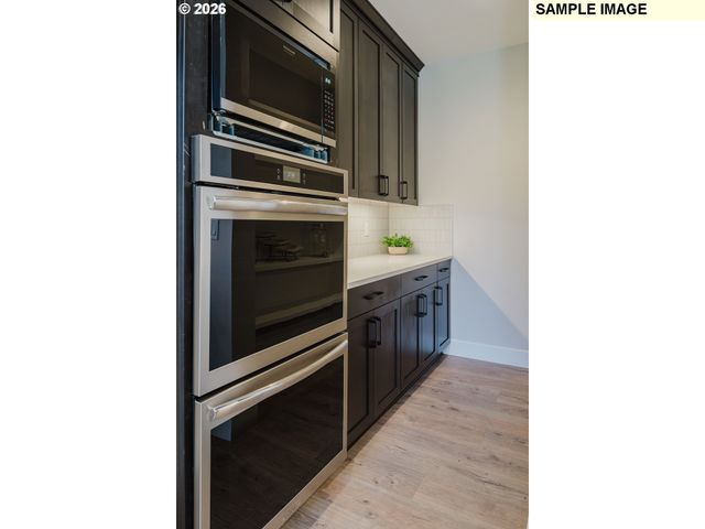 12380 Sw SILVERTIP St, Beaverton, OR 97007