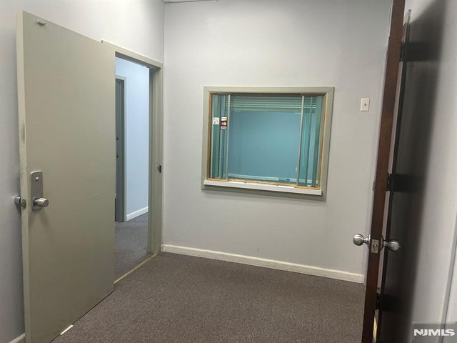 15 5th Street 201 203 205, Saddle Brook, NJ 07663