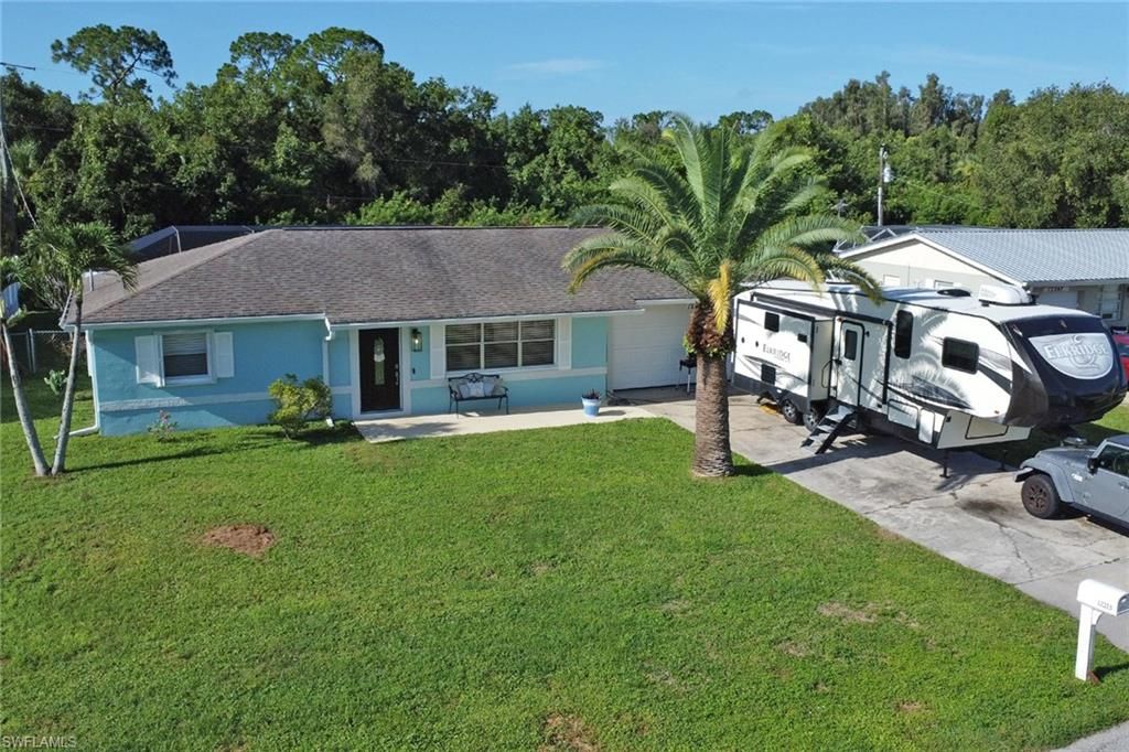 12213 De Moya DR, FORT MYERS, FL 33905 — photo 3