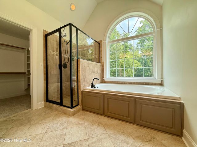 2203 Franklin Drive, Winterville, NC 28590
