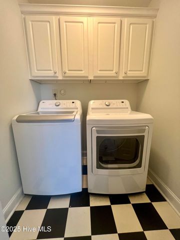 2203 Franklin Drive, Winterville, NC 28590