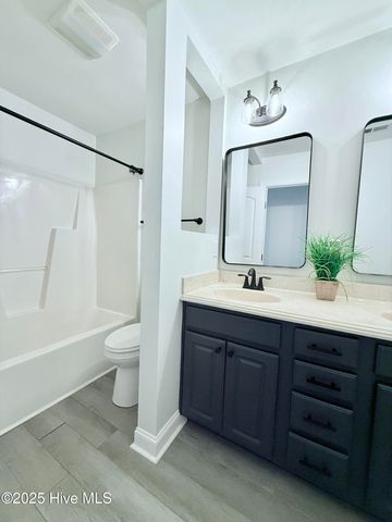 2203 Franklin Drive, Winterville, NC 28590