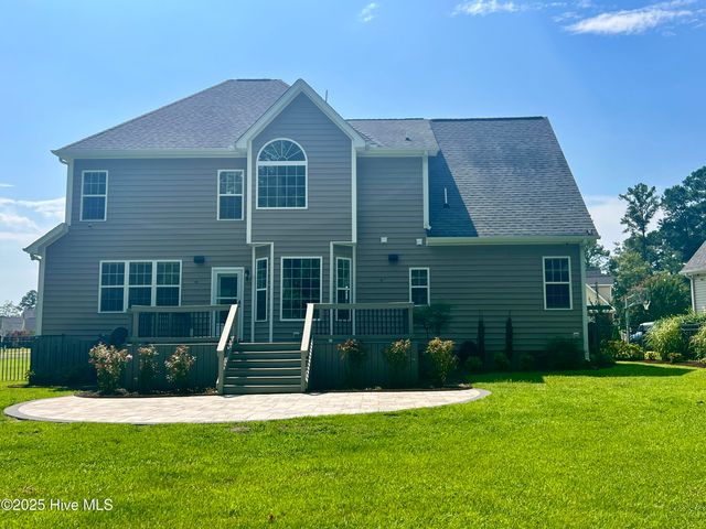 2203 Franklin Drive, Winterville, NC 28590