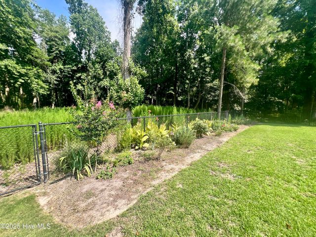 2203 Franklin Drive, Winterville, NC 28590
