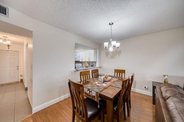 7301 NW 1st Street 402, Margate, FL 33063