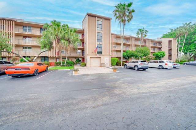 7301 NW 1st Street 402, Margate, FL 33063