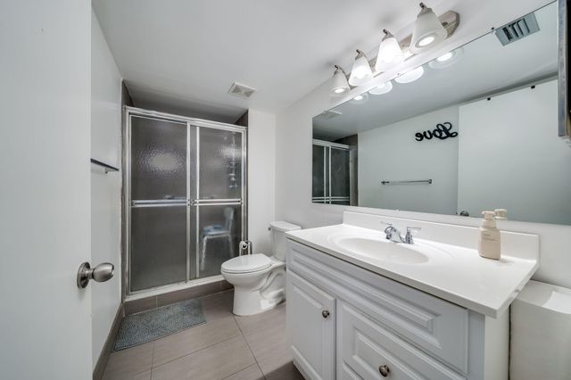 7301 NW 1st Street 402, Margate, FL 33063